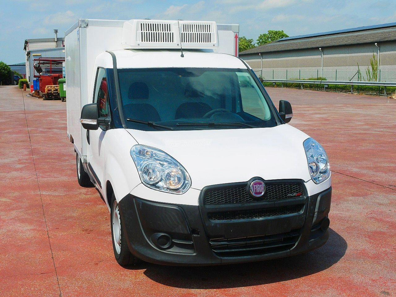 Fiat DOBLO 1.6 KUHKOFFER RELEC FROID TR22 -20C - Dostavno vozilo hladnjača: slika 1 Fiat DOBLO 1.6 KUHKOFFER RELEC FROID TR22 -20C - Dostavno vozilo hladnjača: slika 1