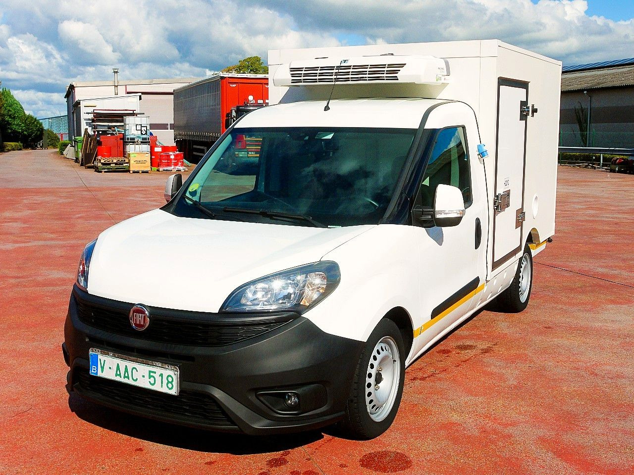 Fiat DOBLO 1.6 KUHLKOFFER THERMOKING MT A/C - Dostavno vozilo hladnjača: slika 5 Fiat DOBLO 1.6 KUHLKOFFER THERMOKING MT A/C - Dostavno vozilo hladnjača: slika 5
