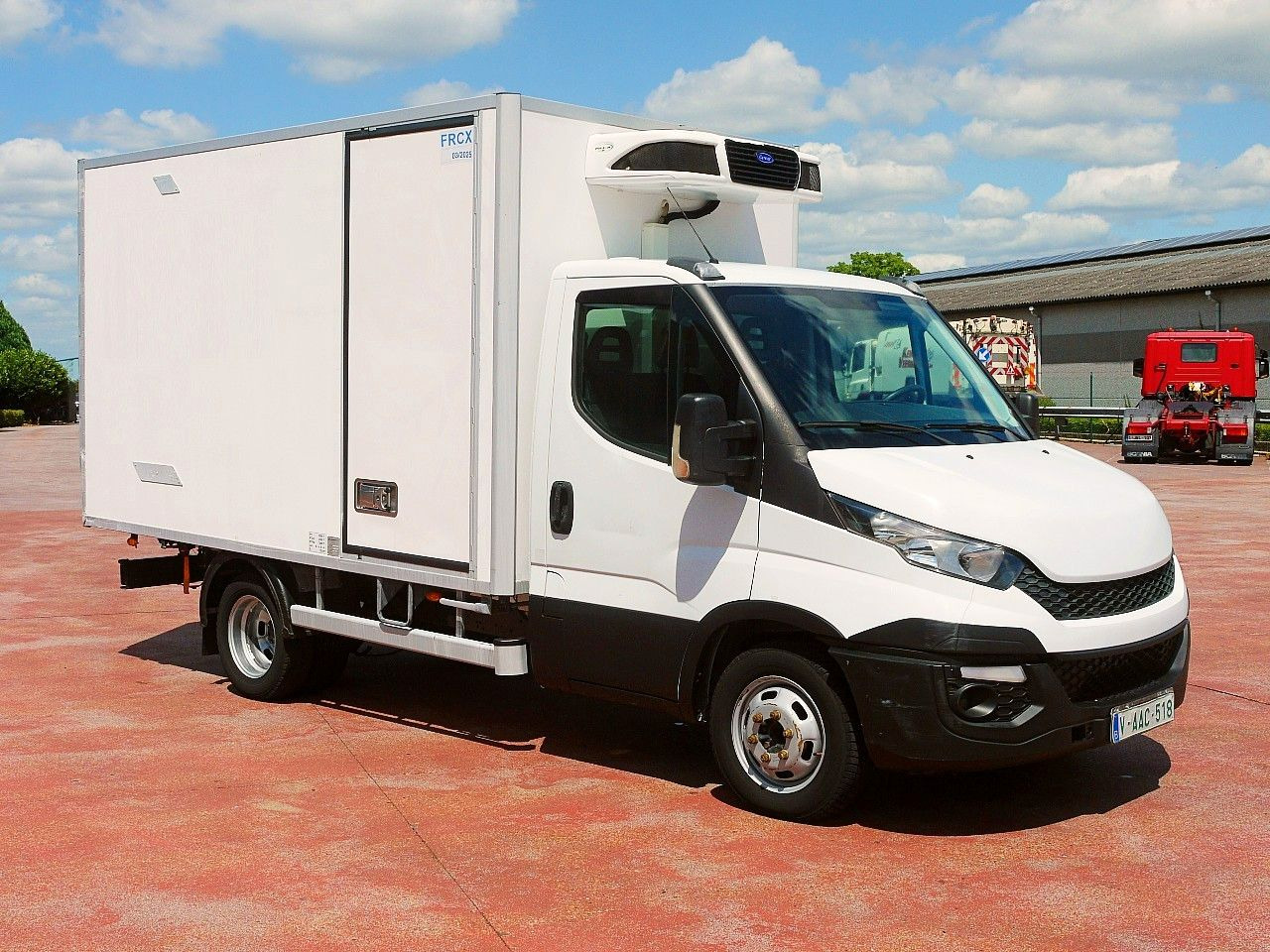 Iveco 35C13 DAILY KUHLKOFFER CARRIER PULSOR 400 AIRCO - Dostavno vozilo hladnjača: slika 2 Iveco 35C13 DAILY KUHLKOFFER CARRIER PULSOR 400 AIRCO - Dostavno vozilo hladnjača: slika 2