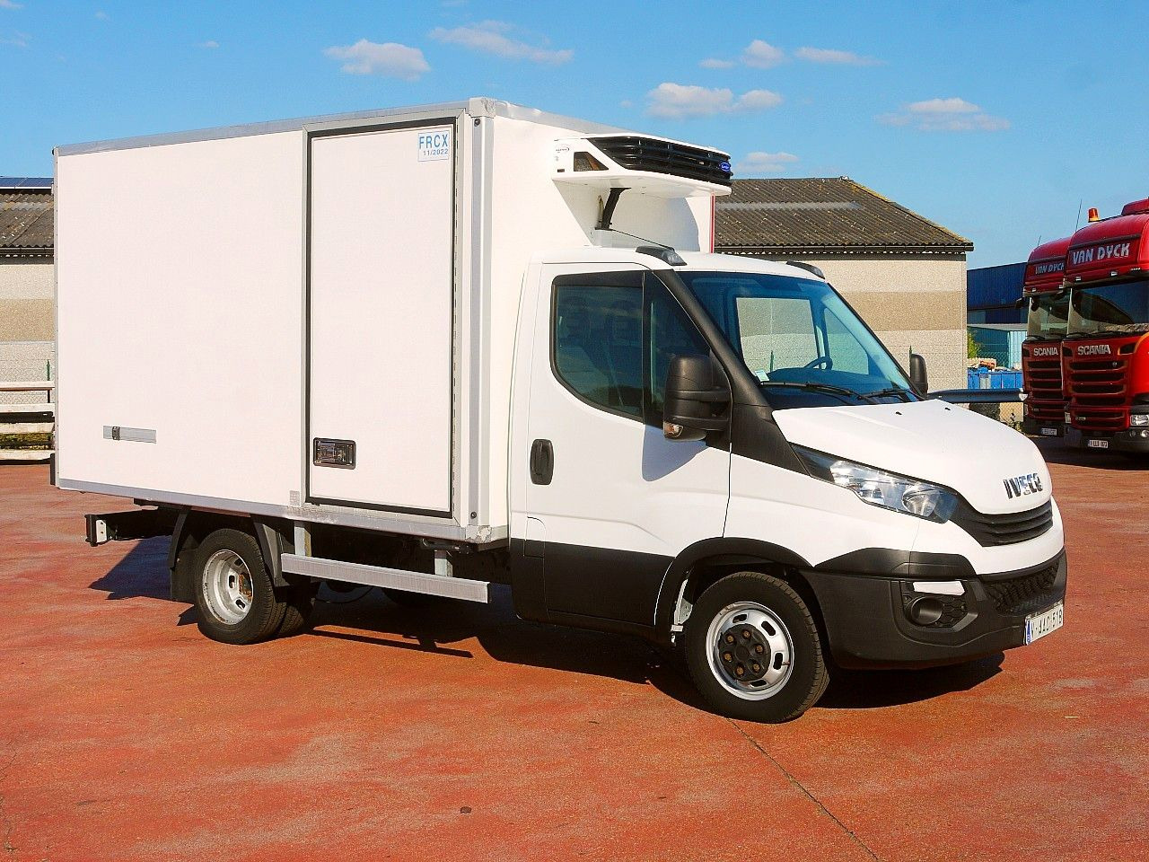 Iveco 35C14 DAILY KUHLKOFER CARRIER XARIOS 350 -20 A/C - Dostavno vozilo hladnjača: slika 2 Iveco 35C14 DAILY KUHLKOFER CARRIER XARIOS 350 -20 A/C - Dostavno vozilo hladnjača: slika 2