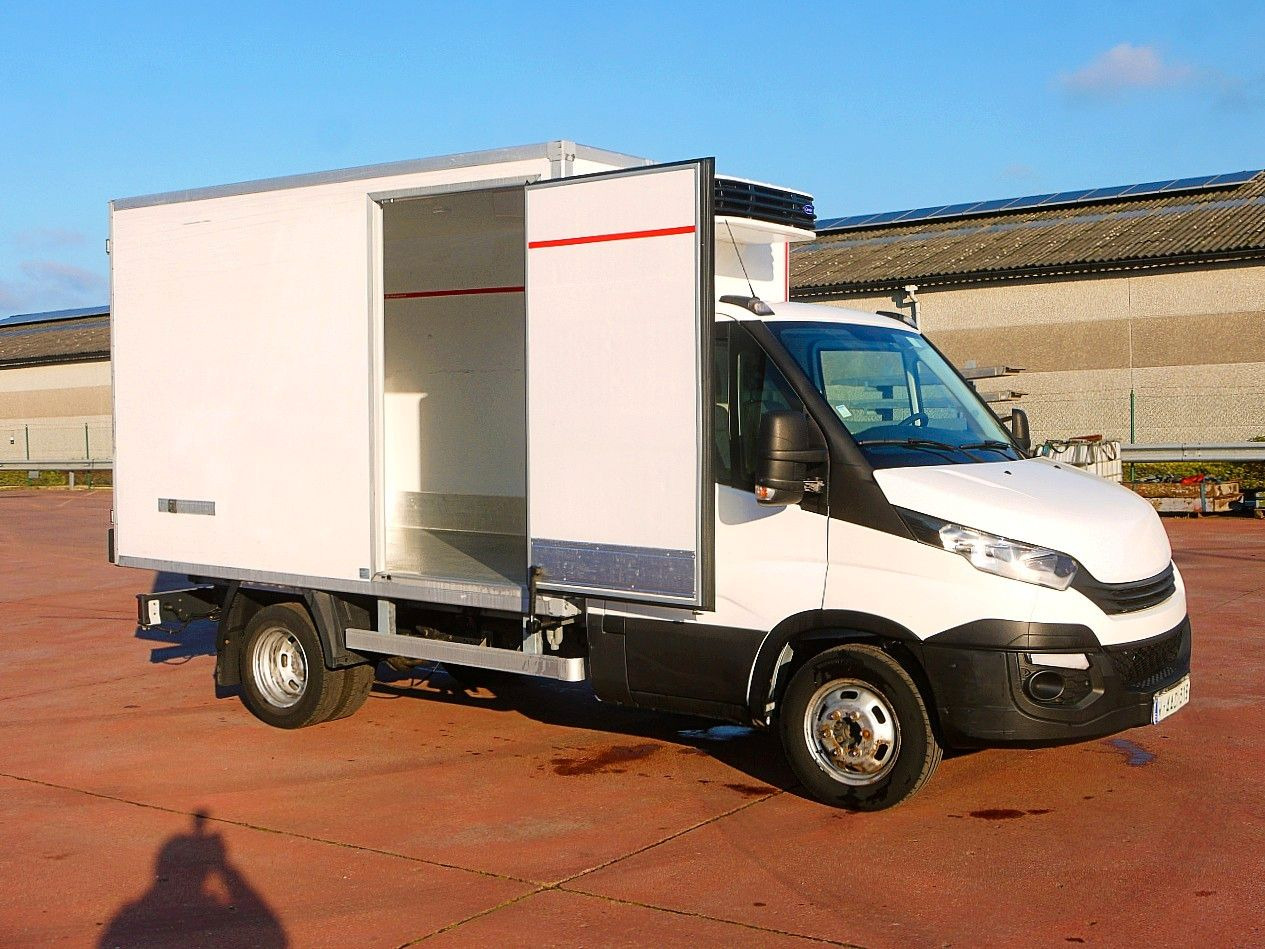 Iveco 35C14 DAILY KUHLKOFFER CARRIER XARIOS 350 -20C - Dostavno vozilo hladnjača: slika 3 Iveco 35C14 DAILY KUHLKOFFER CARRIER XARIOS 350 -20C - Dostavno vozilo hladnjača: slika 3