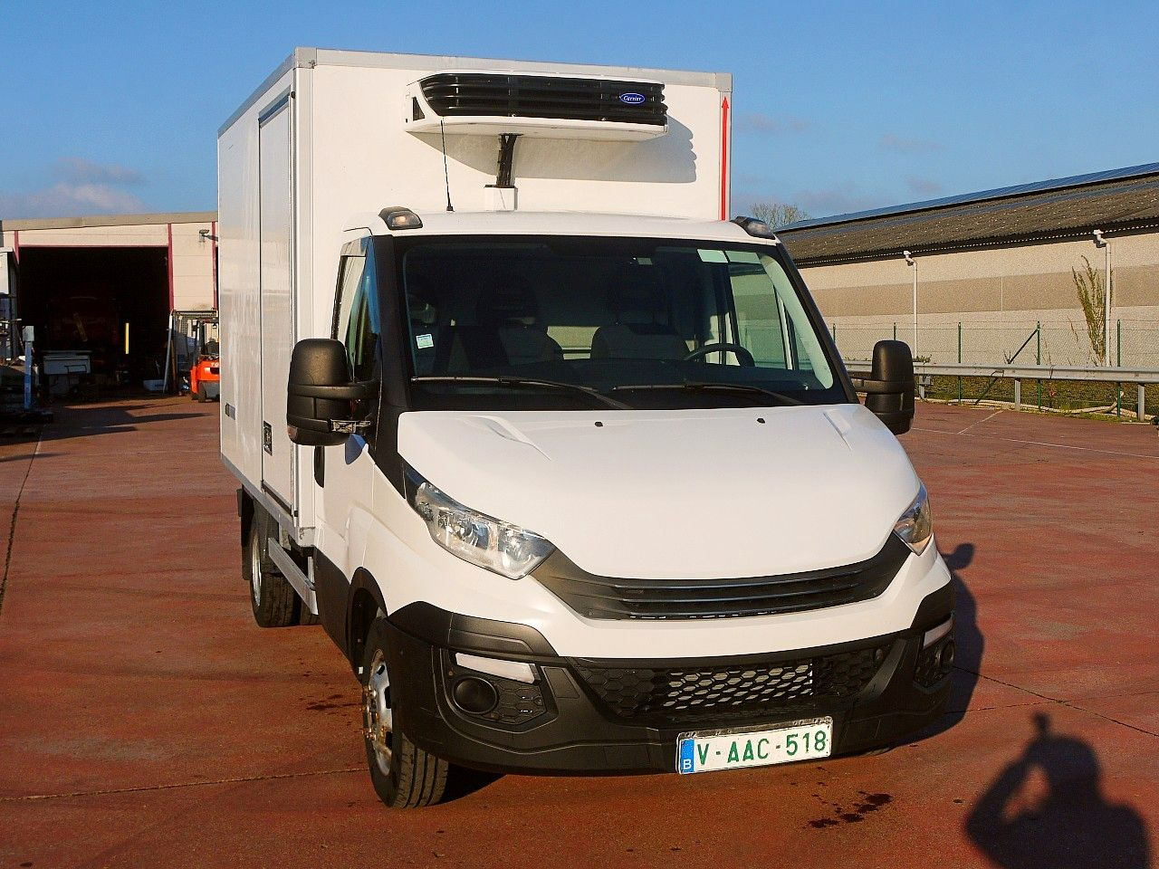 Iveco 35C14 DAILY KUHLKOFFER CARRIER XARIOS 350 -20C - Dostavno vozilo hladnjača: slika 1 Iveco 35C14 DAILY KUHLKOFFER CARRIER XARIOS 350 -20C - Dostavno vozilo hladnjača: slika 1