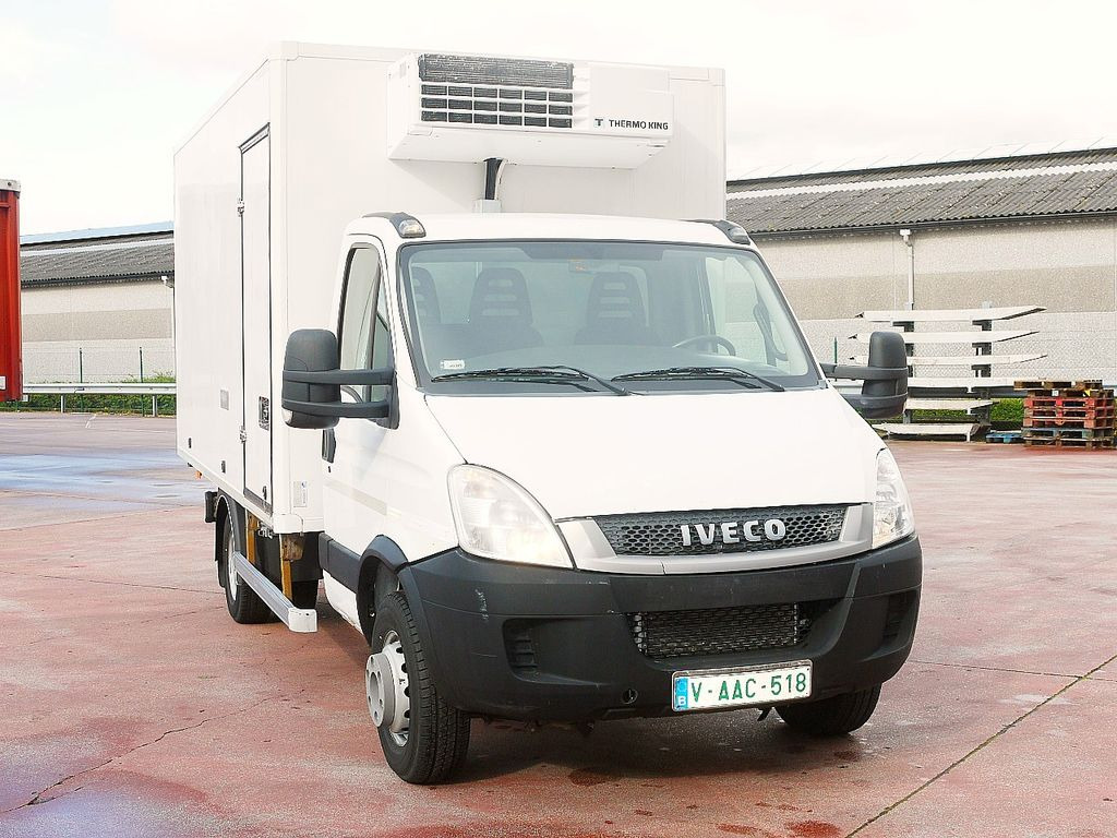 Iveco 60C15 65 70 DAILY KUHLKOFFER THERMOKING V500 A/C - Dostavno vozilo hladnjača: slika 1 Iveco 60C15 65 70 DAILY KUHLKOFFER THERMOKING V500 A/C - Dostavno vozilo hladnjača: slika 1