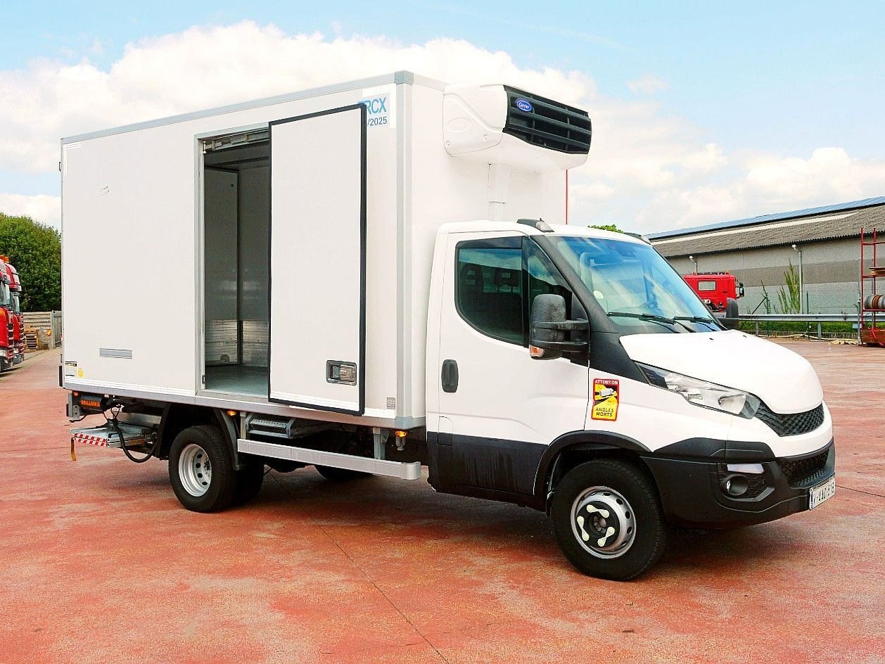 Iveco 70C17 KUHLKOFFER CARRIER XARIOS 500 A/C LUFT LBW - Dostavno vozilo hladnjača: slika 3 Iveco 70C17 KUHLKOFFER CARRIER XARIOS 500 A/C LUFT LBW - Dostavno vozilo hladnjača: slika 3