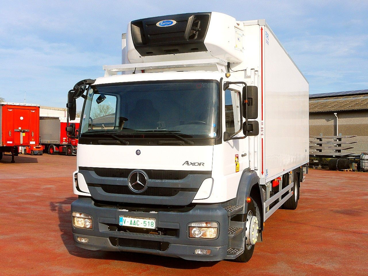 Mercedes-Benz 1829 AXOR KUHOKOFFER CARRIER SUPRA 1150MT A/C - Hladnjača: slika 5 Mercedes-Benz 1829 AXOR KUHOKOFFER CARRIER SUPRA 1150MT A/C - Hladnjača: slika 5