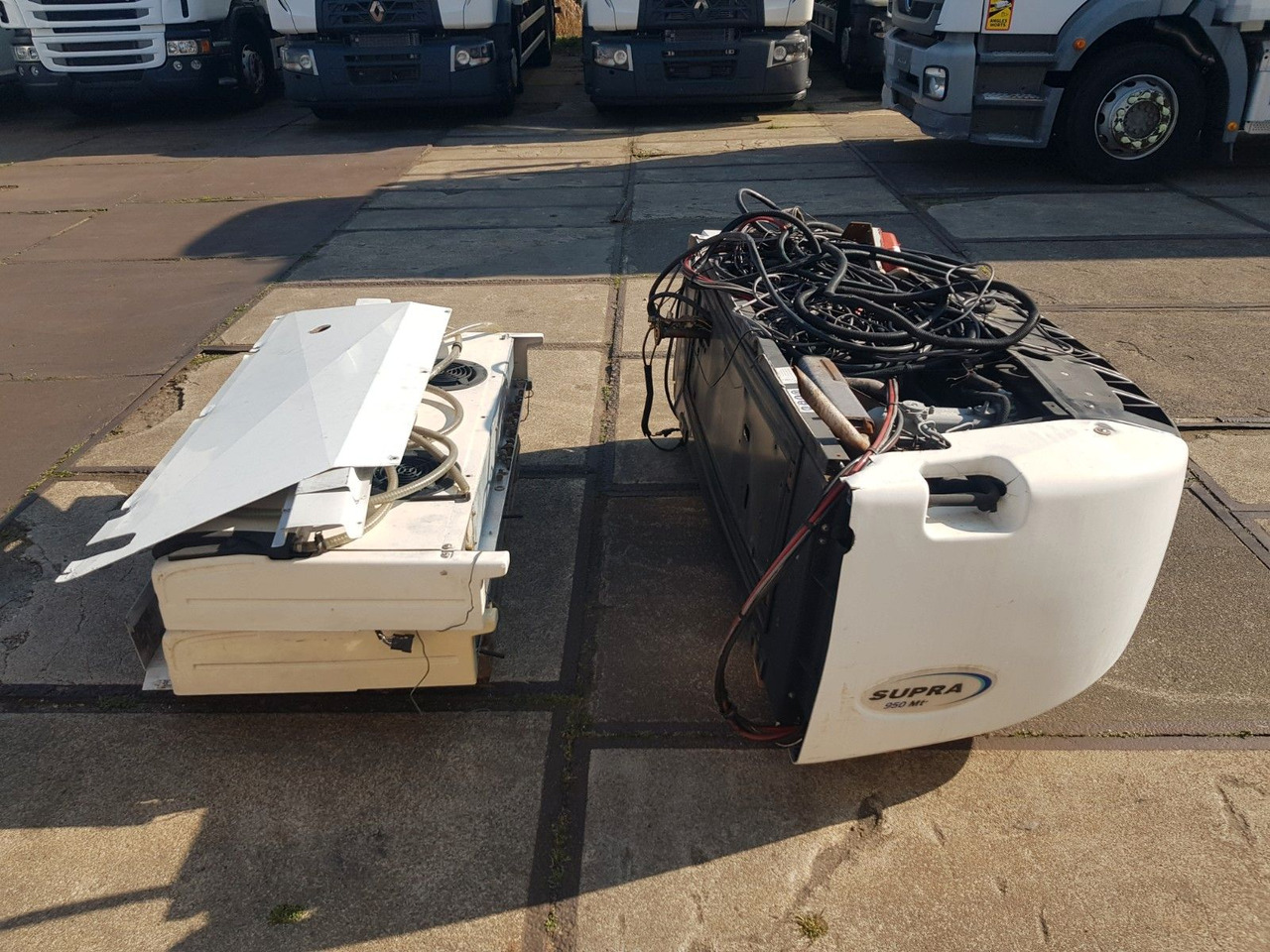 Mercedes-Benz 1829 AXOR NUR CARRIER SUPRA 950 MULTI TEMP. - Hladnjača: slika 4 Mercedes-Benz 1829 AXOR NUR CARRIER SUPRA 950 MULTI TEMP. - Hladnjača: slika 4