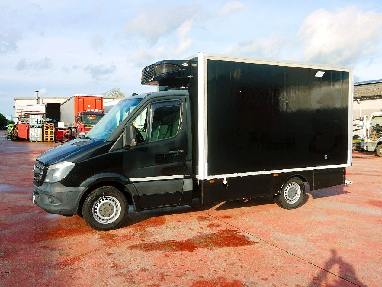 Mercedes-Benz 319 SPRINTER V6 KUHLKOFFER CARRIER PULSOR 600 MT - Dostavno vozilo hladnjača: slika 5 Mercedes-Benz 319 SPRINTER V6 KUHLKOFFER CARRIER PULSOR 600 MT - Dostavno vozilo hladnjača: slika 5