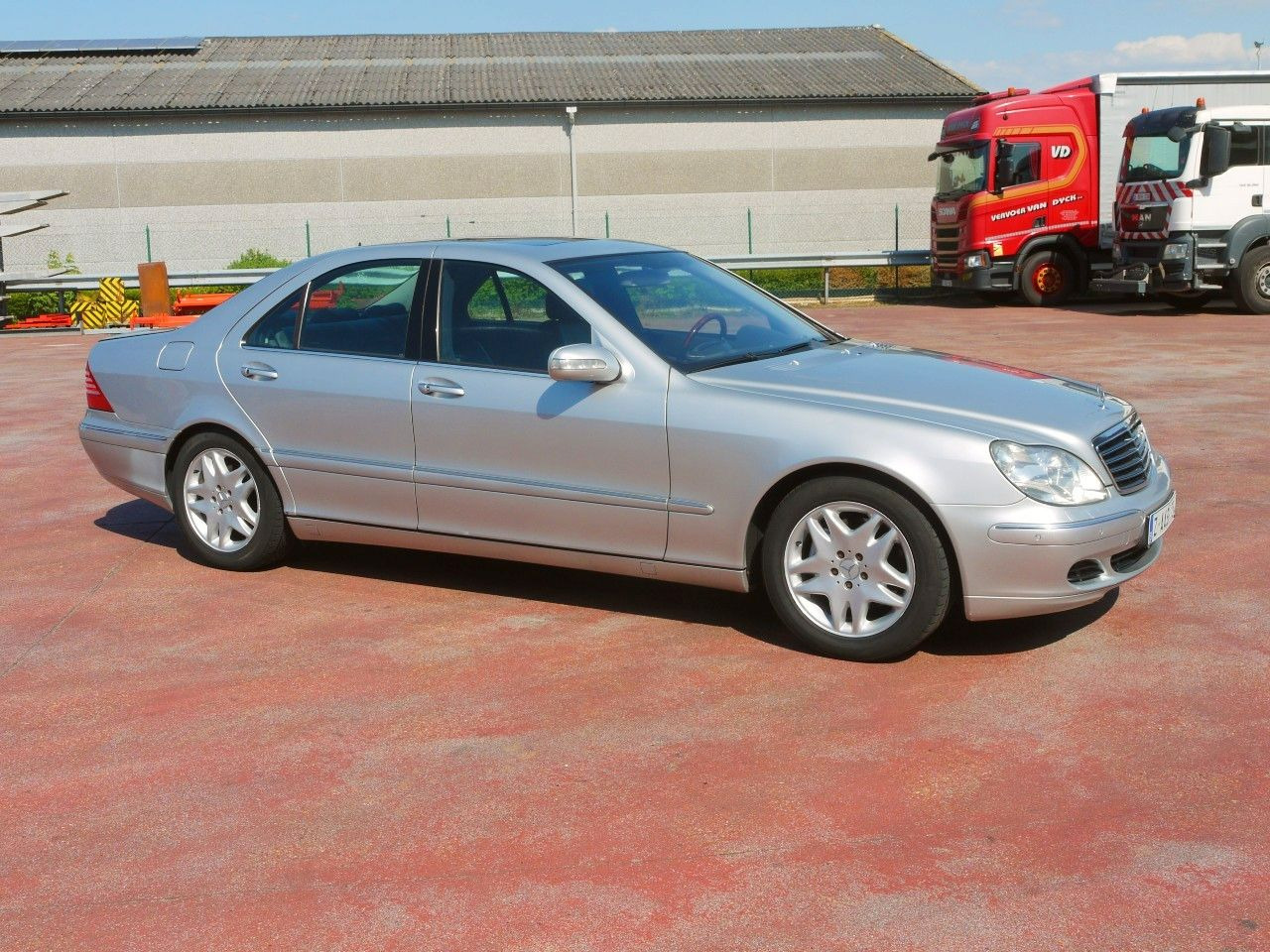 Mercedes-Benz COMAND Bi-XENON SCHIEBEDACH SOFTCLOSE ... - Limuzina: slika 3 Mercedes-Benz COMAND Bi-XENON SCHIEBEDACH SOFTCLOSE ... - Limuzina: slika 3