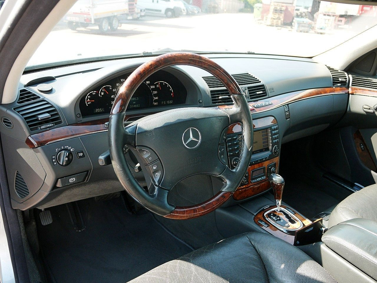 Limuzina Mercedes-Benz COMAND Bi-XENON SCHIEBEDACH SOFTCLOSE ...: slika 8