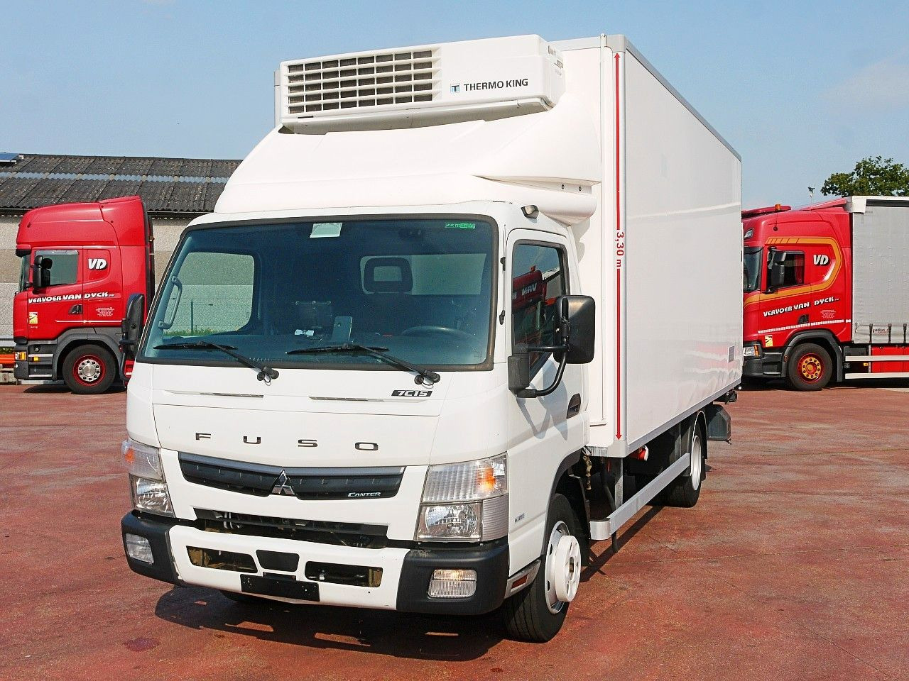 Mitsubishi FUSO CANTER 3.0 KUHLKOFFER THERMOKING V800 MT AC - Dostavno vozilo hladnjača: slika 5 Mitsubishi FUSO CANTER 3.0 KUHLKOFFER THERMOKING V800 MT AC - Dostavno vozilo hladnjača: slika 5