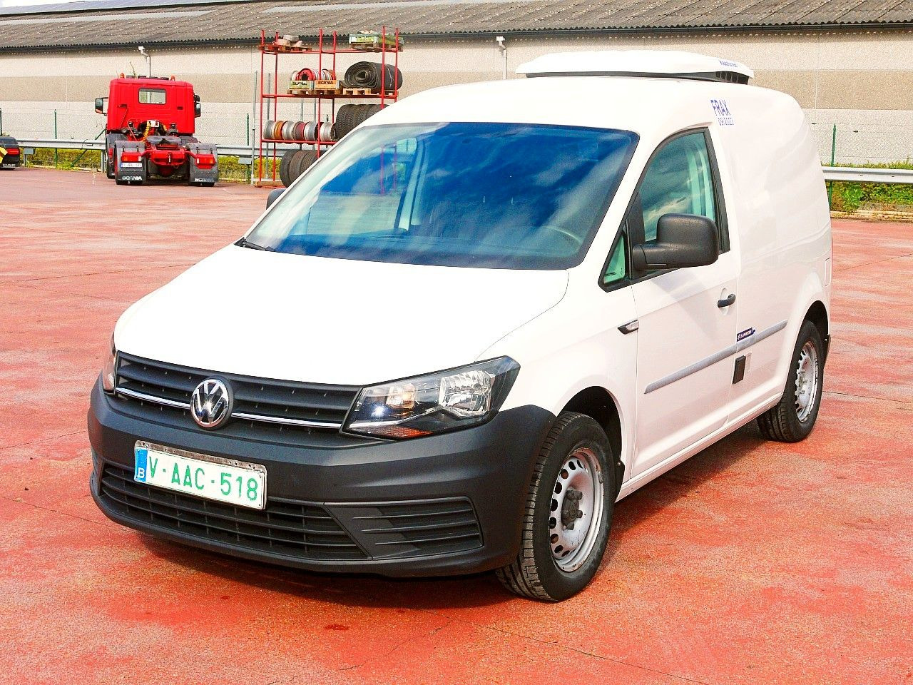 Volkswagen CADDY 2.0 KONVEKTA -2c A/C €6 - Dostavno vozilo hladnjača: slika 5 Volkswagen CADDY 2.0 KONVEKTA -2c A/C €6 - Dostavno vozilo hladnjača: slika 5