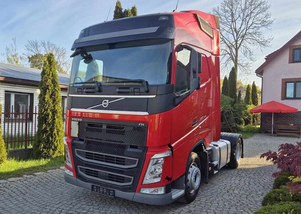 Volvo FH GLOBETROTTER - Tegljač: slika 1 Volvo FH GLOBETROTTER - Tegljač: slika 1