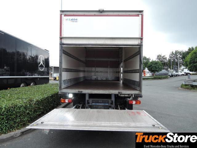 Kamion sa zatvorenim sandukom Mercedes-Benz Atego 1218 L: slika 10
