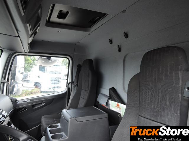 Kamion sa zatvorenim sandukom Mercedes-Benz Atego 1218 L: slika 8