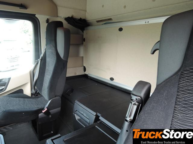 Tegljač Mercedes-Benz Actros 1843 LS: slika 8 Tegljač Mercedes-Benz Actros 1843 LS: slika 8