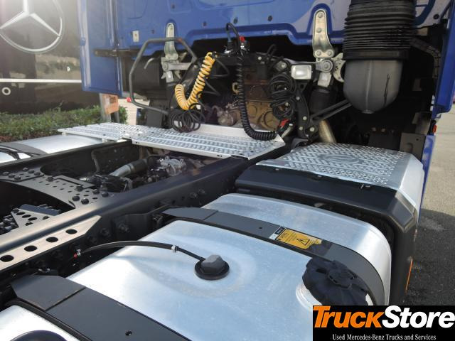 Mercedes-Benz Actros 1845 LS - Tegljač: slika 2 Mercedes-Benz Actros 1845 LS - Tegljač: slika 2