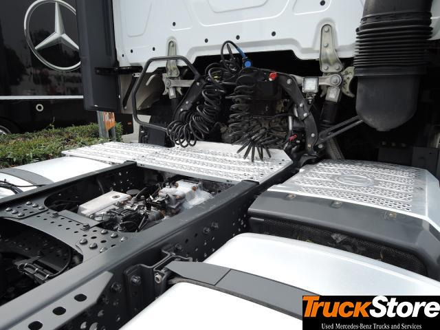 Mercedes-Benz Actros 1851 LS - Tegljač: slika 2 Mercedes-Benz Actros 1851 LS - Tegljač: slika 2