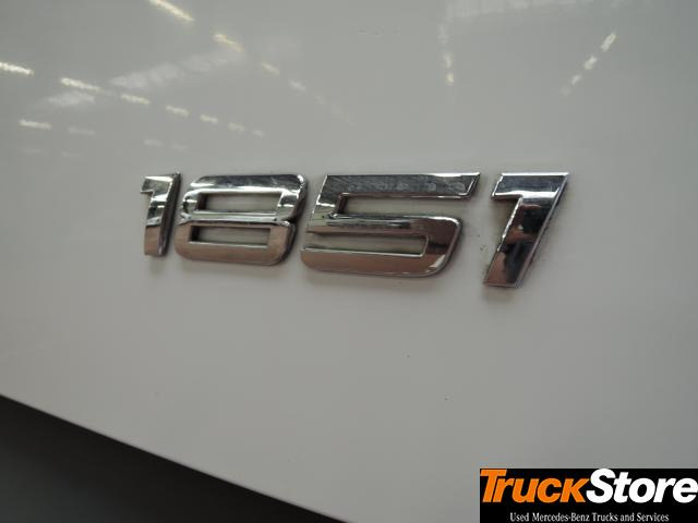 Mercedes-Benz Actros 1851 LS - Tegljač: slika 2 Mercedes-Benz Actros 1851 LS - Tegljač: slika 2