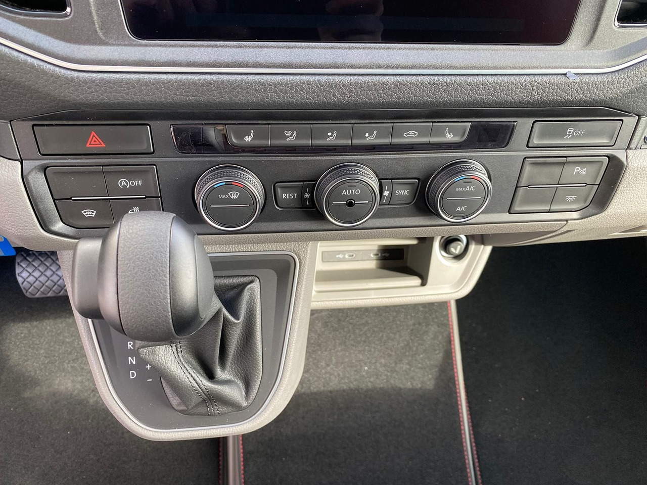 Dostavno vozilo MAN TGE 3.180 L3H3 Individual S BF3+ BEGLEITFAHRZEUG: slika 39 Dostavno vozilo MAN TGE 3.180 L3H3 Individual S BF3+ BEGLEITFAHRZEUG: slika 39