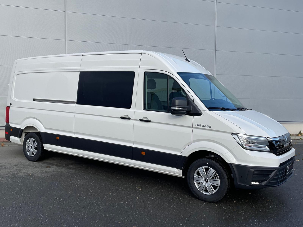 MAN TGE 3.160 MIXTO L4H3 LED HECK AUTOM AHK TEMP - Furgon, Dostavno vozilo sa duplom kabinom: slika 2 MAN TGE 3.160 MIXTO L4H3 LED HECK AUTOM AHK TEMP - Furgon, Dostavno vozilo sa duplom kabinom: slika 2