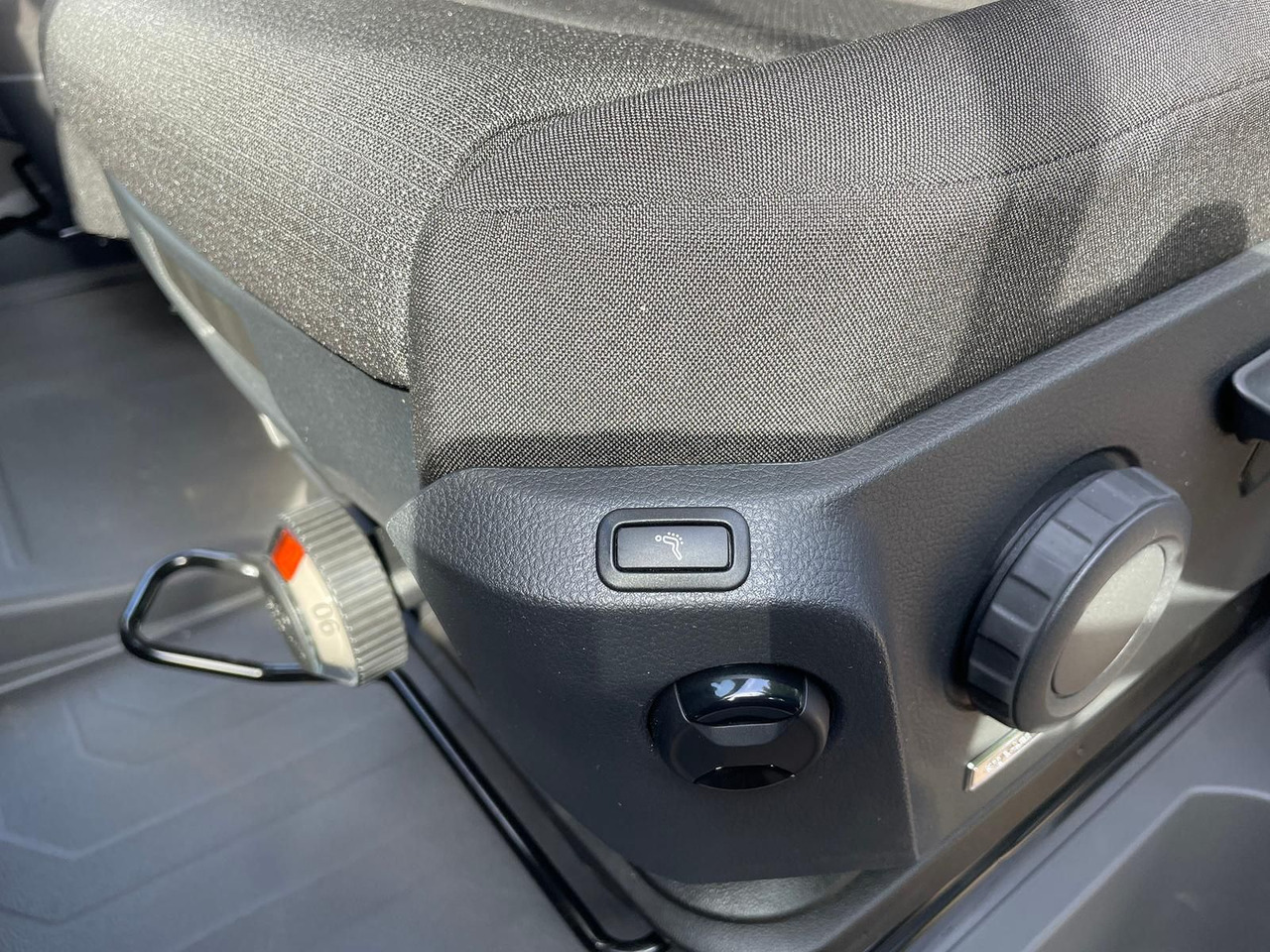 Dostavno vozilo sa otvorenom sandukom, Dostavno vozilo sa duplom kabinom MAN TGE 3.160 Pritsche DOKA LR HECK AHK 3.5t ACC NAV: slika 27