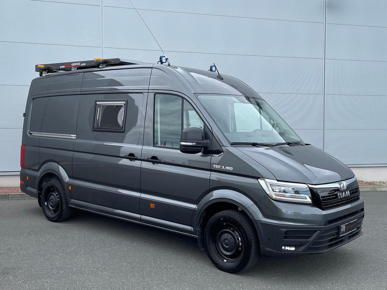 MAN TGE 3.180 BF 3 BEGLEITFAHRZEUG L3H3 NAVI LED - Furgon: slika 2 MAN TGE 3.180 BF 3 BEGLEITFAHRZEUG L3H3 NAVI LED - Furgon: slika 2