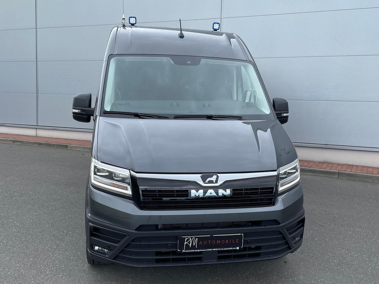 MAN TGE 3.180 BF 3 BEGLEITFAHRZEUG L3H3 NAVI LED - Furgon: slika 3 MAN TGE 3.180 BF 3 BEGLEITFAHRZEUG L3H3 NAVI LED - Furgon: slika 3
