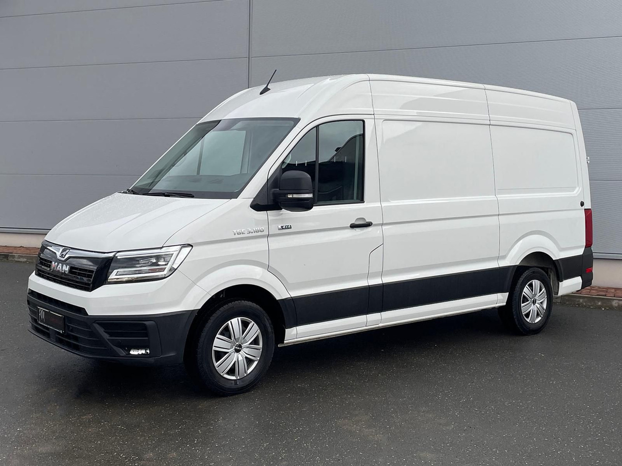 MAN TGE 3.180 L3H3 Kasten 4x4 AUTOM DIFF AHK TEMP - Automobil: slika 1 MAN TGE 3.180 L3H3 Kasten 4x4 AUTOM DIFF AHK TEMP - Automobil: slika 1
