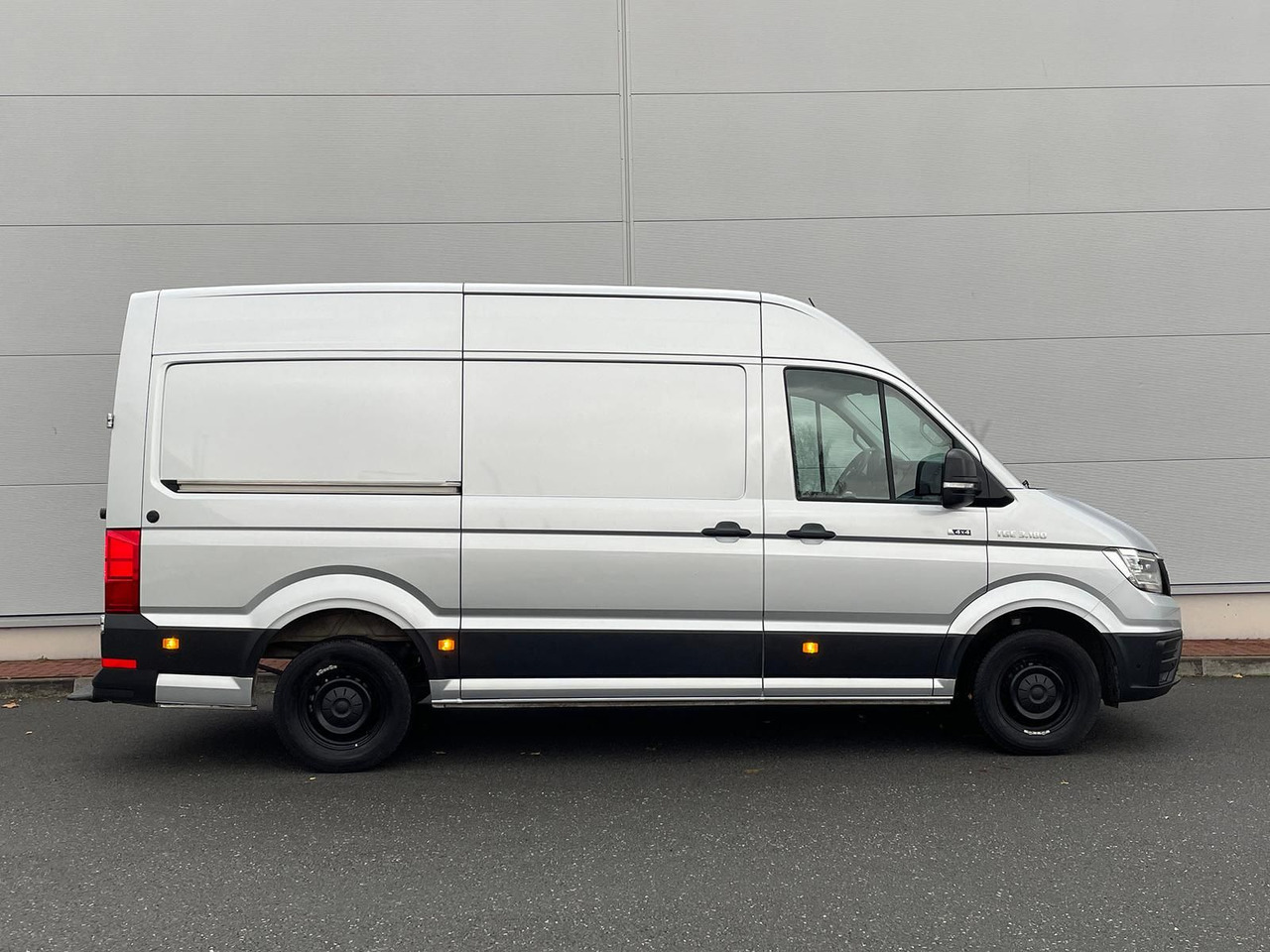 MAN TGE 3.180 L3H3 Kasten 4x4 DIFF NAV ACC STANDH - Furgon: slika 5 MAN TGE 3.180 L3H3 Kasten 4x4 DIFF NAV ACC STANDH - Furgon: slika 5