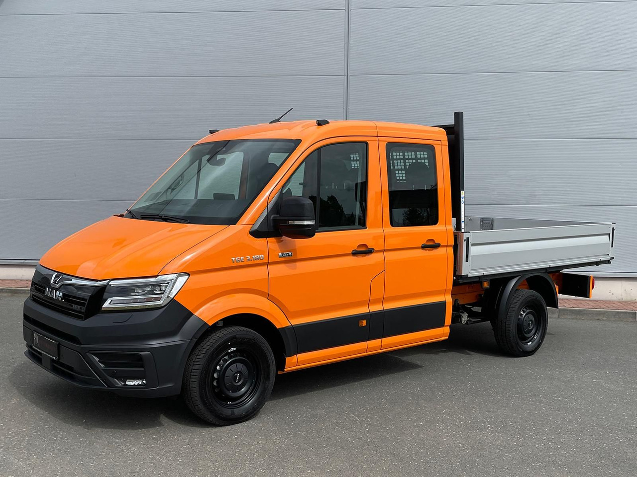 MAN TGE 3.180 Pritsche DOKA MR 4x4 ACC LED DIFF-SPER - Dostavno vozilo sa otvorenom sandukom, Dostavno vozilo sa duplom kabinom: slika 1 MAN TGE 3.180 Pritsche DOKA MR 4x4 ACC LED DIFF-SPER - Dostavno vozilo sa otvorenom sandukom, Dostavno vozilo sa duplom kabinom: slika 1