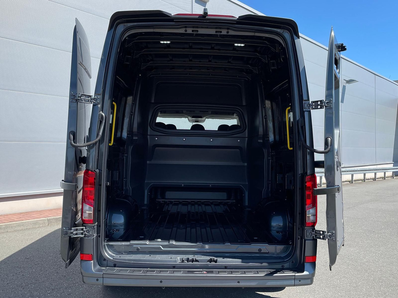 Automobil MAN TGE 3.200 L3H3 MIXTO 4x4 Individual S ACC STHZ: slika 38