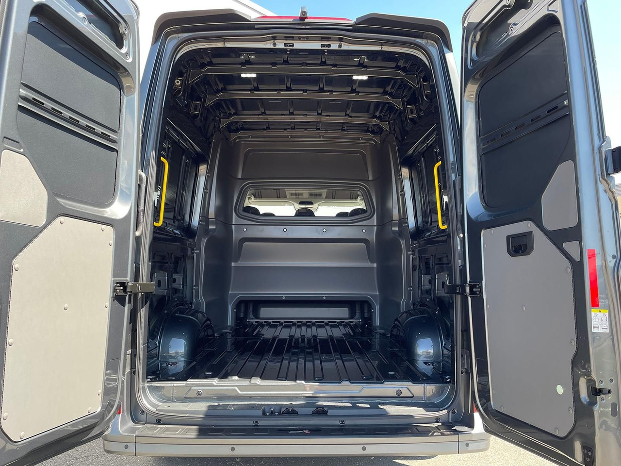 Automobil MAN TGE 3.200 L3H3 MIXTO 4x4 Individual S ACC STHZ: slika 37
