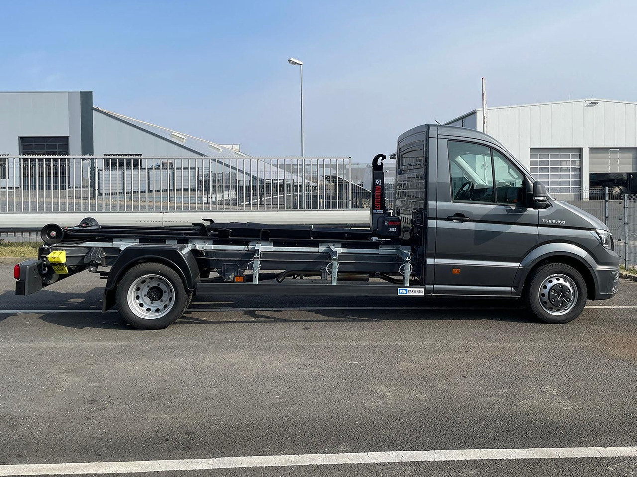 MAN TGE 6.160 Fahrgestell L4 Multilift Abrollkipper - Kamion sa golom šasijom i zatvorenom kabinom: slika 4 MAN TGE 6.160 Fahrgestell L4 Multilift Abrollkipper - Kamion sa golom šasijom i zatvorenom kabinom: slika 4