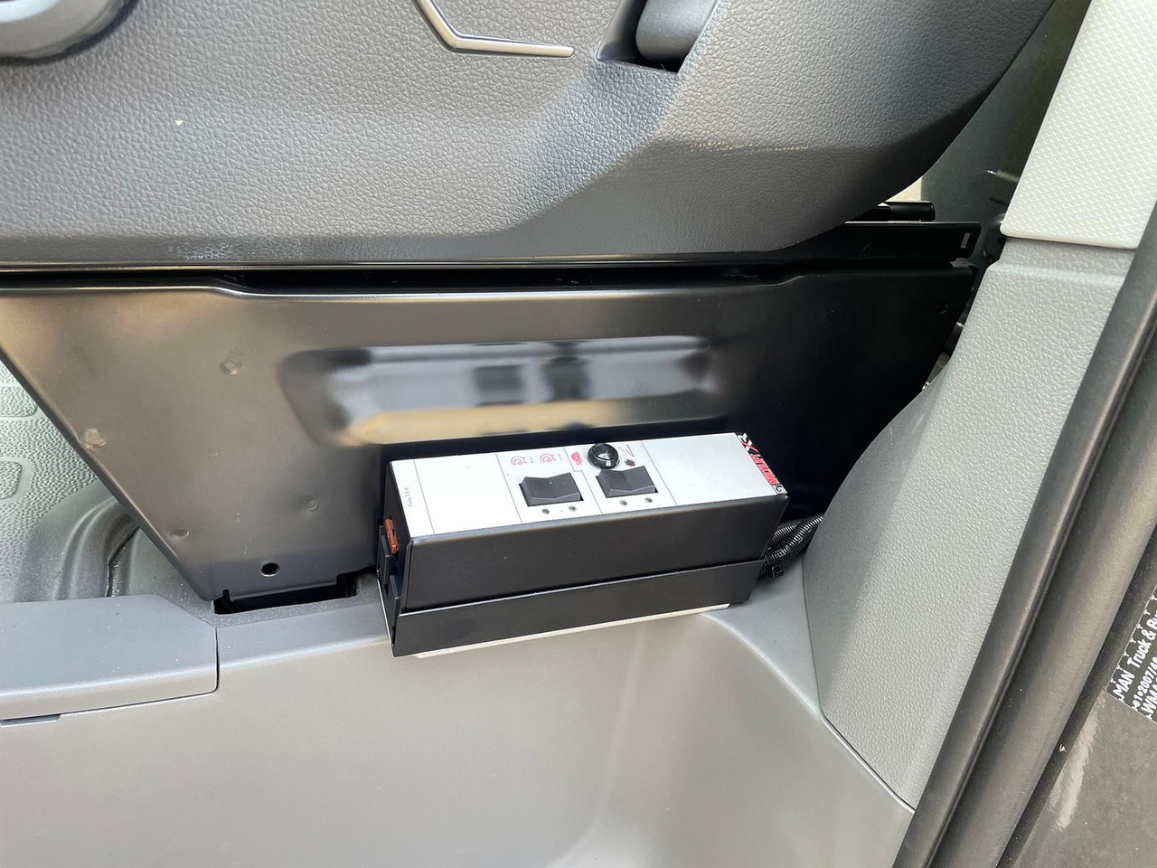 Kamion sa golom šasijom i zatvorenom kabinom MAN TGE 6.160 Fahrgestell L4 Multilift City-Haken: slika 25 Kamion sa golom šasijom i zatvorenom kabinom MAN TGE 6.160 Fahrgestell L4 Multilift City-Haken: slika 25