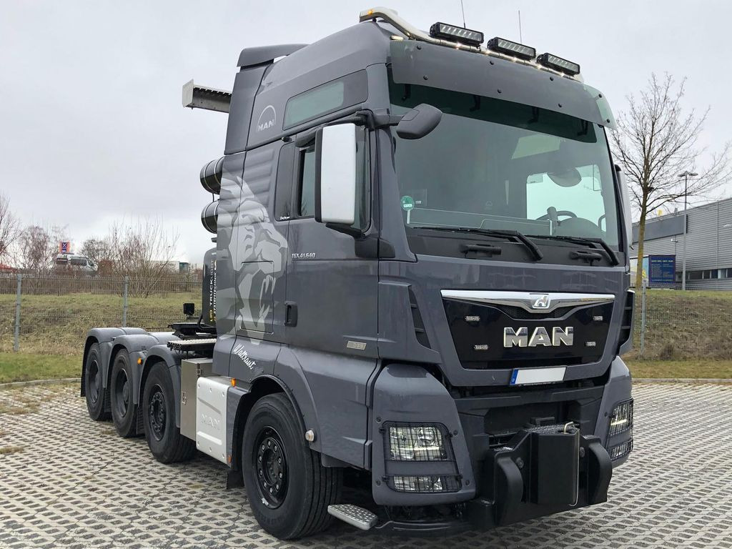 MAN TGX 41.640 8x4 Euro 6,Schwerlast 250t - Tegljač: slika 1 MAN TGX 41.640 8x4 Euro 6,Schwerlast 250t - Tegljač: slika 1