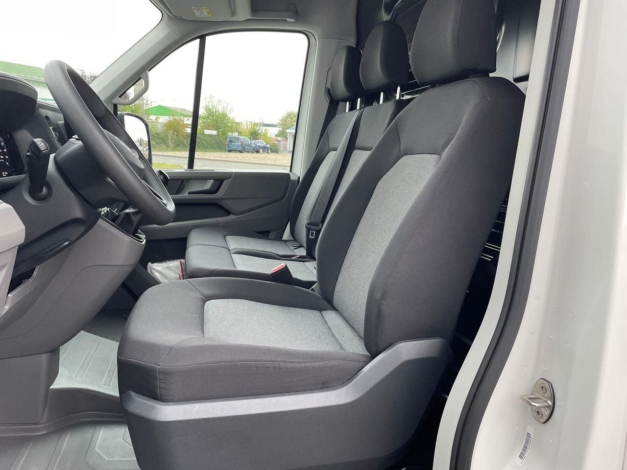 Putnički kombi Volkswagen Crafter Kasten 35 L3H3 KAMERA SITZHZ DAB: slika 12