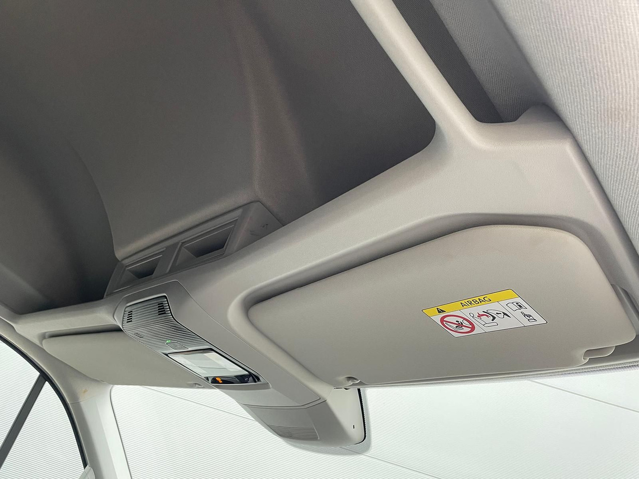 Putnički kombi Volkswagen Crafter Kasten 35 L3H3 KAMERA SITZHZ DAB: slika 28