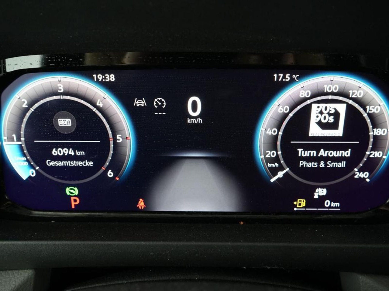 Volkswagen Crafter Kasten 35 L3H3 NAVI KLIMA DAB PDC - Furgon: slika 5 Volkswagen Crafter Kasten 35 L3H3 NAVI KLIMA DAB PDC - Furgon: slika 5