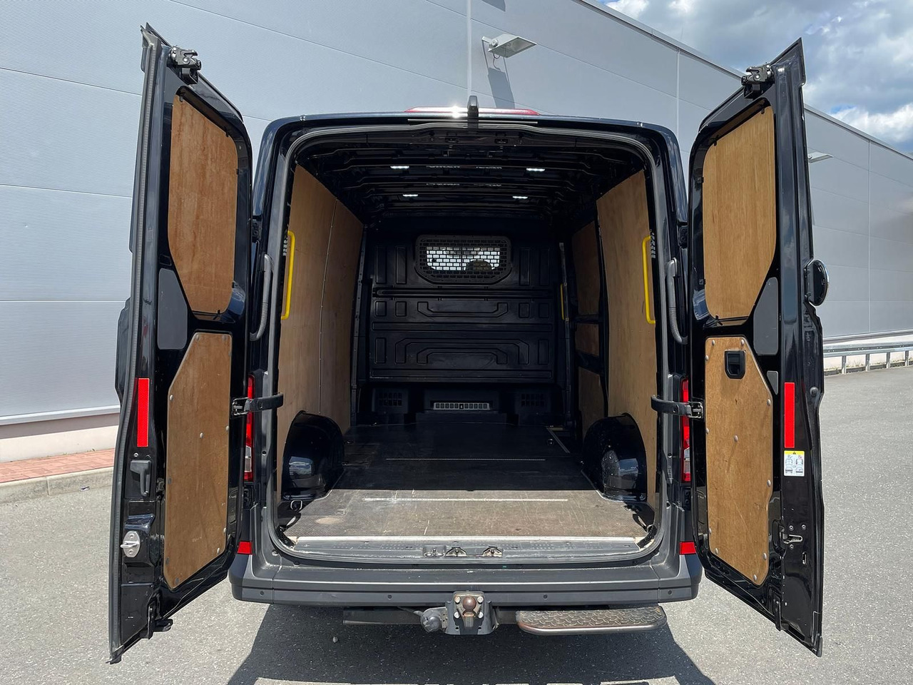 Putnički kombi Volkswagen Crafter L3H2 Kasten AHK KAMERA SITZHZ LENKRADHZ: slika 11