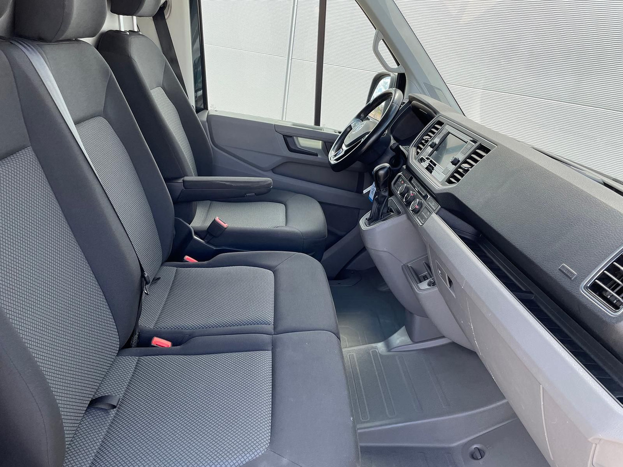 Furgon Volkswagen Crafter L3H2 Kasten AHK KAMERA SITZHZ LENKRADHZ: slika 19