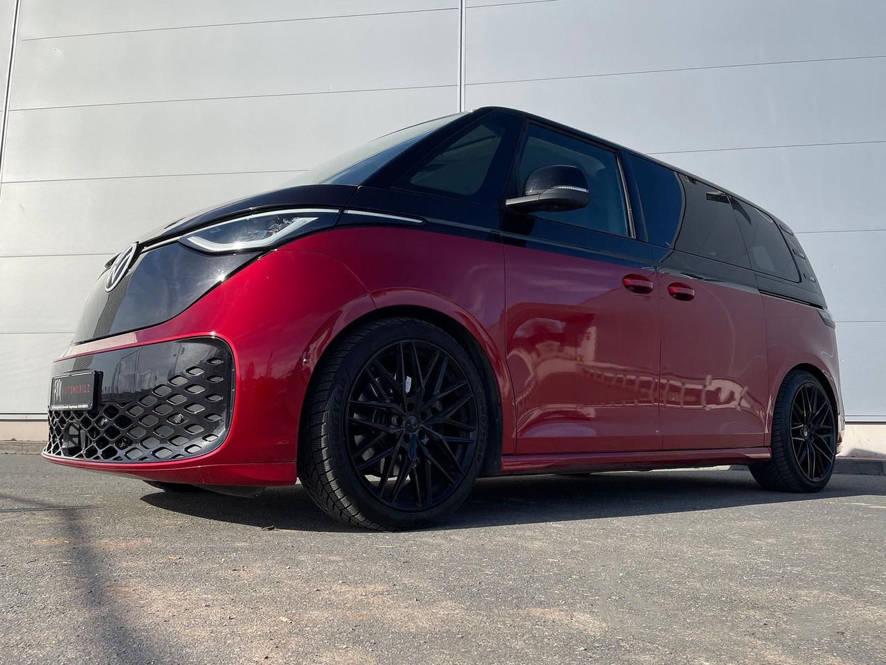 Volkswagen ID.Buzz KW Fahrwerk LM Felgen KLIMA PDC ACC DAB - Putnički kombi, Električno dostavno vozilo: slika 3 Volkswagen ID.Buzz KW Fahrwerk LM Felgen KLIMA PDC ACC DAB - Putnički kombi, Električno dostavno vozilo: slika 3