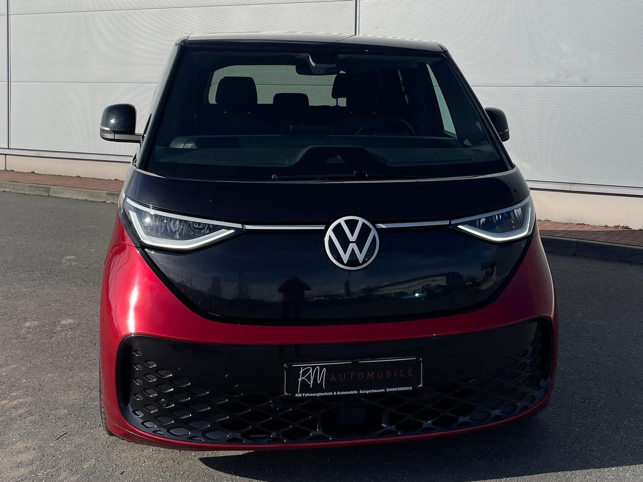 Volkswagen ID.Buzz KW Fahrwerk LM Felgen KLIMA PDC ACC DAB - Putnički kombi, Električno dostavno vozilo: slika 4 Volkswagen ID.Buzz KW Fahrwerk LM Felgen KLIMA PDC ACC DAB - Putnički kombi, Električno dostavno vozilo: slika 4