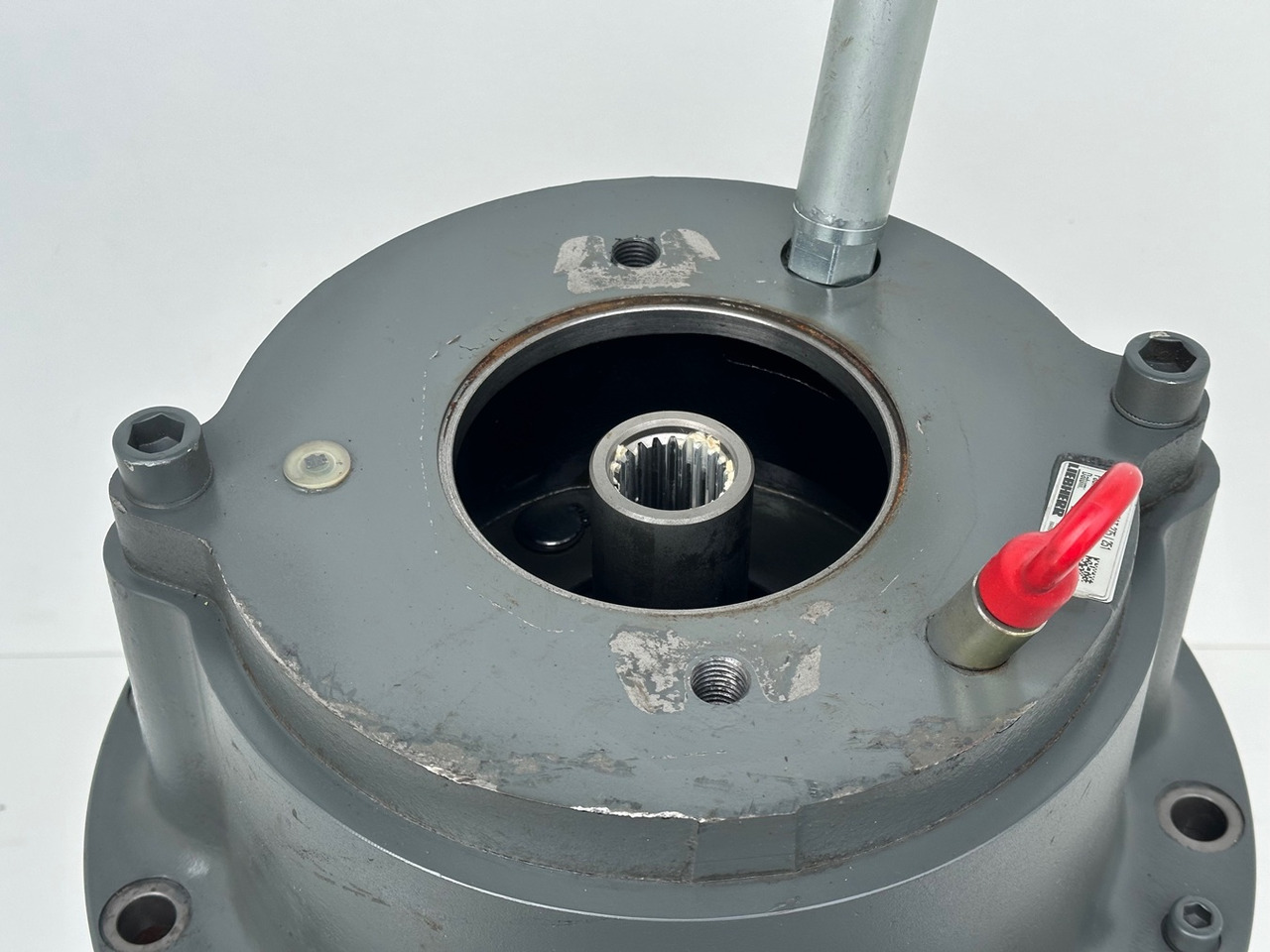 LIEBHERR Liebherr – Bauer Original Schwenkantrieb Typ:SAT275/251 mit ID-Nr.933017801. MG15, MBG12, MG20, MFG10, BG12H. #933017801.0121# - Motor okretanja za Veliki kamon za bušenje: slika 4 LIEBHERR Liebherr – Bauer Original Schwenkantrieb Typ:SAT275/251 mit ID-Nr.933017801. MG15, MBG12, MG20, MFG10, BG12H. #933017801.0121# - Motor okretanja za Veliki kamon za bušenje: slika 4