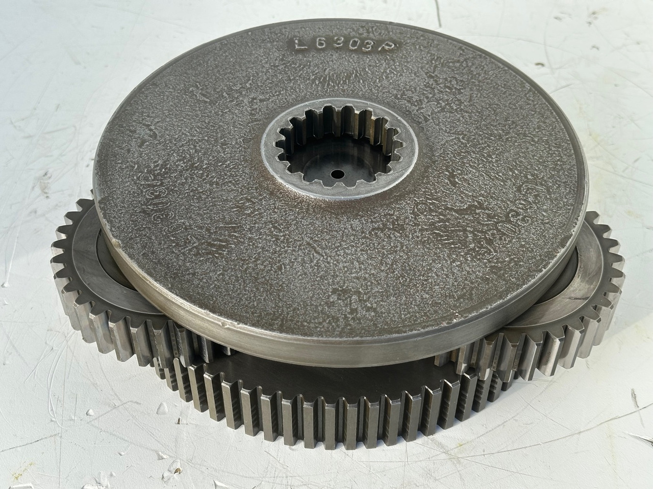 LIEBHERR Original Planetenträger ID-Nr.944171103 mit Planetenräder ID-Nr.944110603-ID-Nr.90201469 mit Lamellenträger ID-Nr.944112103. A900C,A944B,E942,LOS942,LOS944,P942,P944,R942,R944,R944B. #HRV# - Motor okretanja za Bager: slika 4 LIEBHERR Original Planetenträger ID-Nr.944171103 mit Planetenräder ID-Nr.944110603-ID-Nr.90201469 mit Lamellenträger ID-Nr.944112103. A900C,A944B,E942,LOS942,LOS944,P942,P944,R942,R944,R944B. #HRV# - Motor okretanja za Bager: slika 4