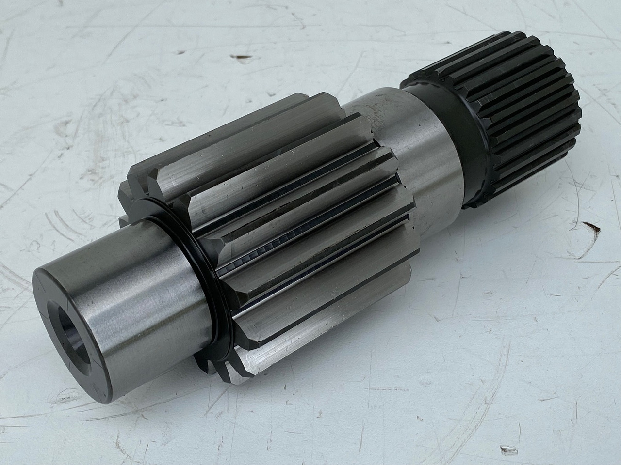 Liebherr Antriebswelle ID-Nr.968458701. FAT450F527, FAT450E510, FAT450E542, FAT450F550, FAT450E504, FAT450E505. #AN100501# - Pogonski reduktor za Buldožer: slika 2 Liebherr Antriebswelle ID-Nr.968458701. FAT450F527, FAT450E510, FAT450E542, FAT450F550, FAT450E504, FAT450E505. #AN100501# - Pogonski reduktor za Buldožer: slika 2