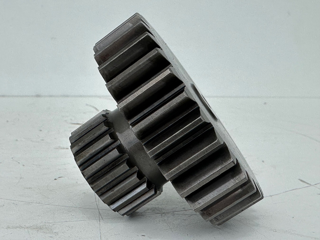 Liebherr - Bonfiglioli Sonnenrad mit ID-Nr.10355344. LTM 1045-3-1-, LTM 1055-1, LTM 1055-3-1-, LTM 1055-3-2-, LTM1070-4-1-, LTM1070-4-2-. #10355344.6088598# - Transmisija za Građevinska mašina: slika 4 Liebherr - Bonfiglioli Sonnenrad mit ID-Nr.10355344. LTM 1045-3-1-, LTM 1055-1, LTM 1055-3-1-, LTM 1055-3-2-, LTM1070-4-1-, LTM1070-4-2-. #10355344.6088598# - Transmisija za Građevinska mašina: slika 4