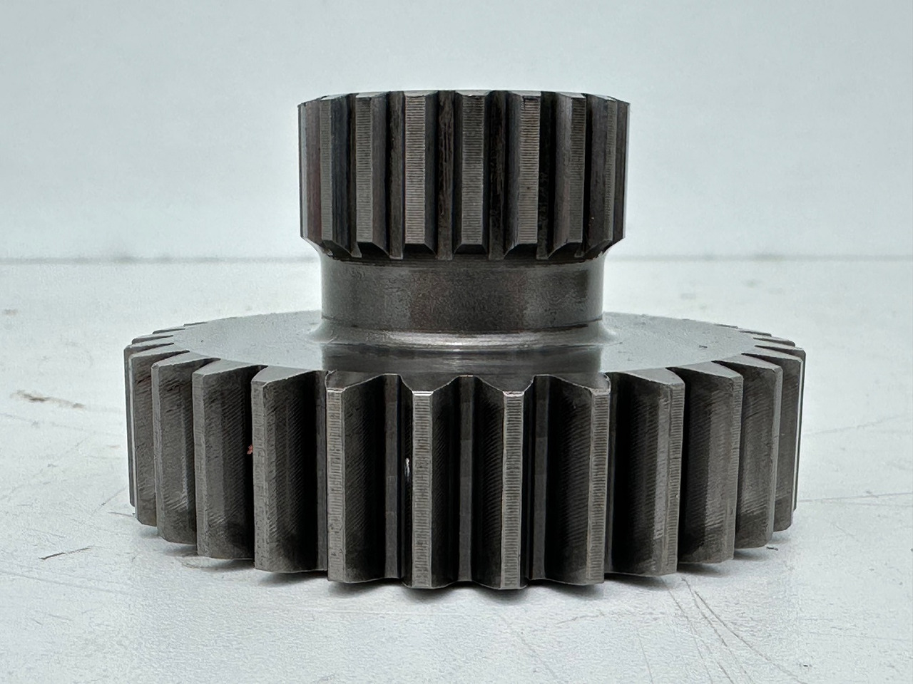 Liebherr - Bonfiglioli Sonnenrad mit ID-Nr.10355344. LTM 1045-3-1-, LTM 1055-1, LTM 1055-3-1-, LTM 1055-3-2-, LTM1070-4-1-, LTM1070-4-2-. #10355344.6088598# - Transmisija za Građevinska mašina: slika 2 Liebherr - Bonfiglioli Sonnenrad mit ID-Nr.10355344. LTM 1045-3-1-, LTM 1055-1, LTM 1055-3-1-, LTM 1055-3-2-, LTM1070-4-1-, LTM1070-4-2-. #10355344.6088598# - Transmisija za Građevinska mašina: slika 2