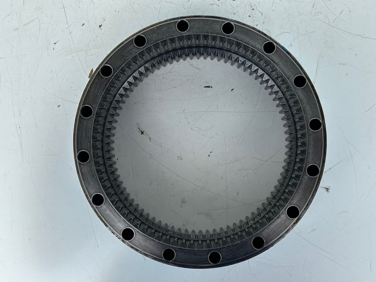 Liebherr - Bonfiglioli Zahnkranz mit ID-Nr.10342796. LTC-1055, LTC-1055-3-1, LTM 1045-3-1-, LTM 1050-3-1, LTM 1055-1, LTM 1055-3-1-, LTM 1055-3-2-, LTM1070-4-1-, LTM1070-4-2-. #10342796.6088598# - Motor okretanja za Pokretni kran: slika 5 Liebherr - Bonfiglioli Zahnkranz mit ID-Nr.10342796. LTC-1055, LTC-1055-3-1, LTM 1045-3-1-, LTM 1050-3-1, LTM 1055-1, LTM 1055-3-1-, LTM 1055-3-2-, LTM1070-4-1-, LTM1070-4-2-. #10342796.6088598# - Motor okretanja za Pokretni kran: slika 5