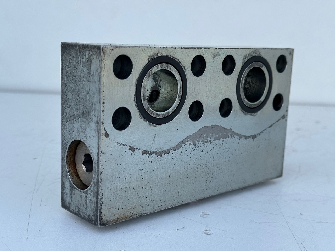 Liebherr Dämpfungsventil ID-Nr.10121777. P924 COMP, P926, R926, R916, R922, R924 COMP, R924, R926 COMP, R926, R930, R936, R946, R950 T, R960 T. #10121777.43199# - Motor okretanja za Građevinska mašina: slika 4 Liebherr Dämpfungsventil ID-Nr.10121777. P924 COMP, P926, R926, R916, R922, R924 COMP, R924, R926 COMP, R926, R930, R936, R946, R950 T, R960 T. #10121777.43199# - Motor okretanja za Građevinska mašina: slika 4