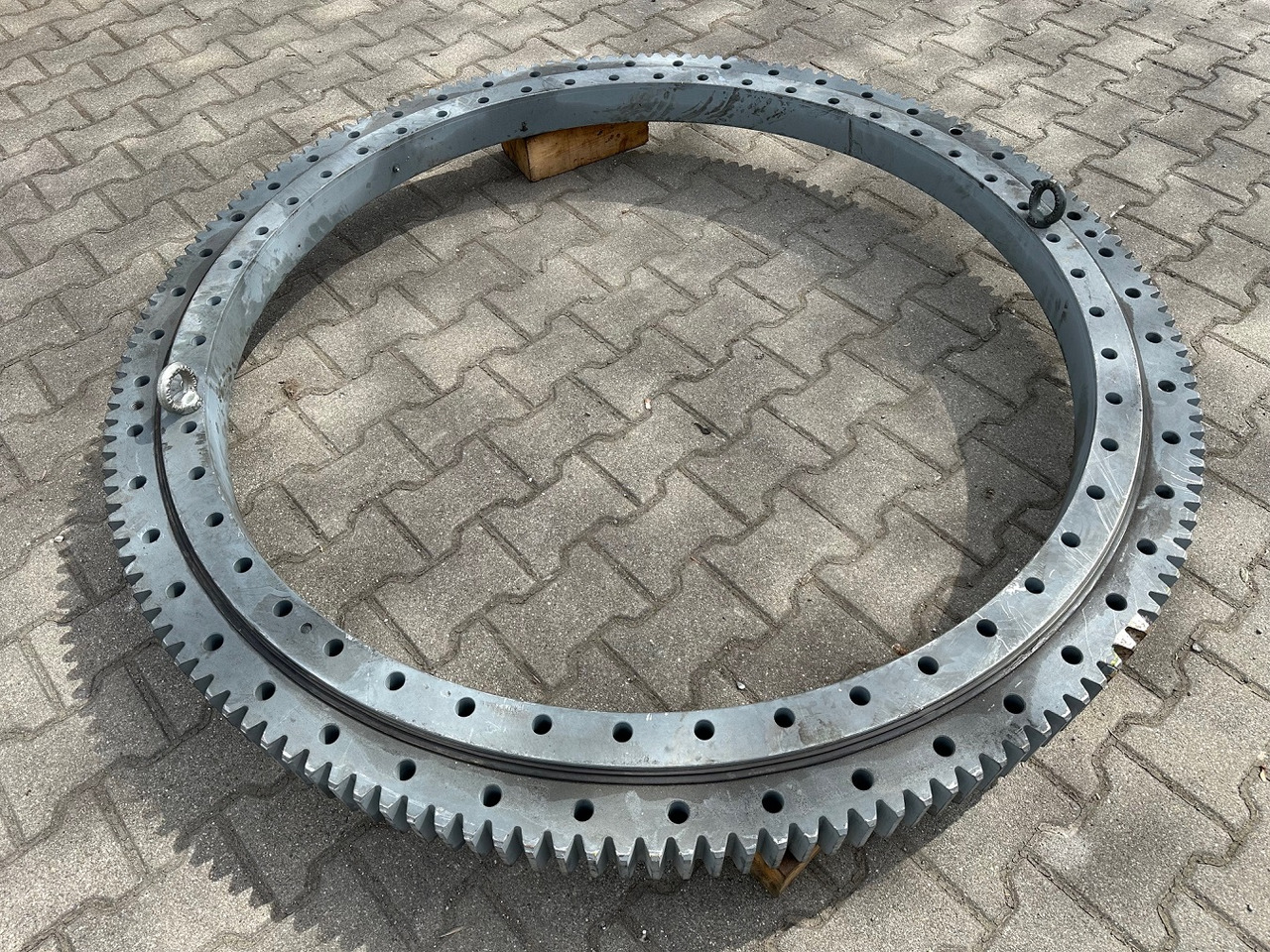 Liebherr Drehkranz - Kugeldrehverbindung Typ:KUD75 VA 007. ID-Nr.982860001. #10014# - Pokretni prsten za Građevinska mašina: slika 3 Liebherr Drehkranz - Kugeldrehverbindung Typ:KUD75 VA 007. ID-Nr.982860001. #10014# - Pokretni prsten za Građevinska mašina: slika 3